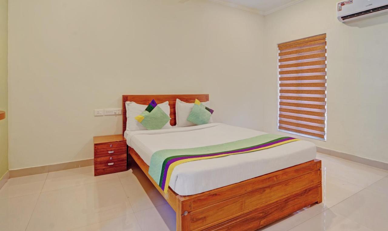 Hotel Sreepathi Nirmalyam 400 Mts From Guruvayoor Temple Guruvāyūr Zewnętrze zdjęcie